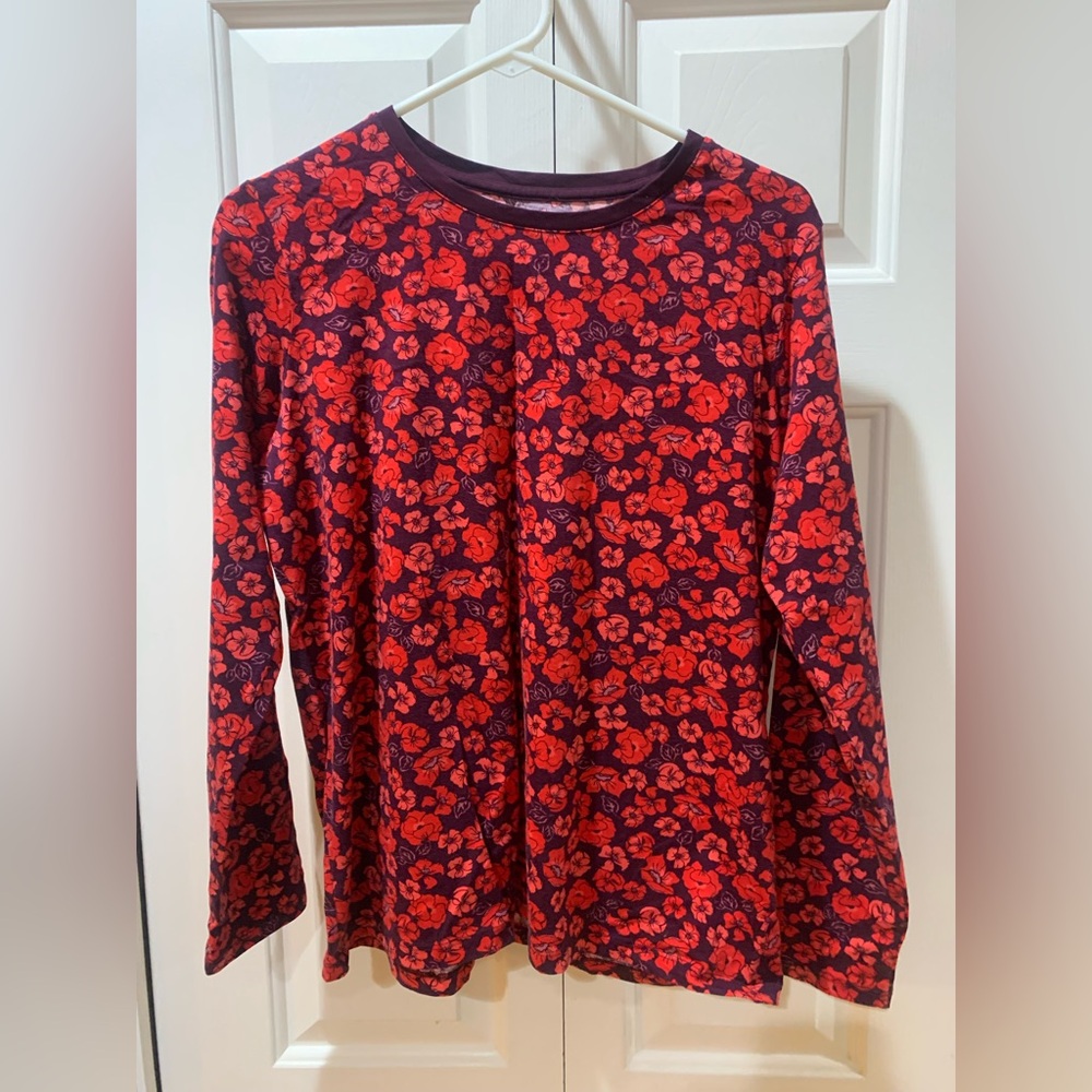 Lands’ End long sleeve top size Medium